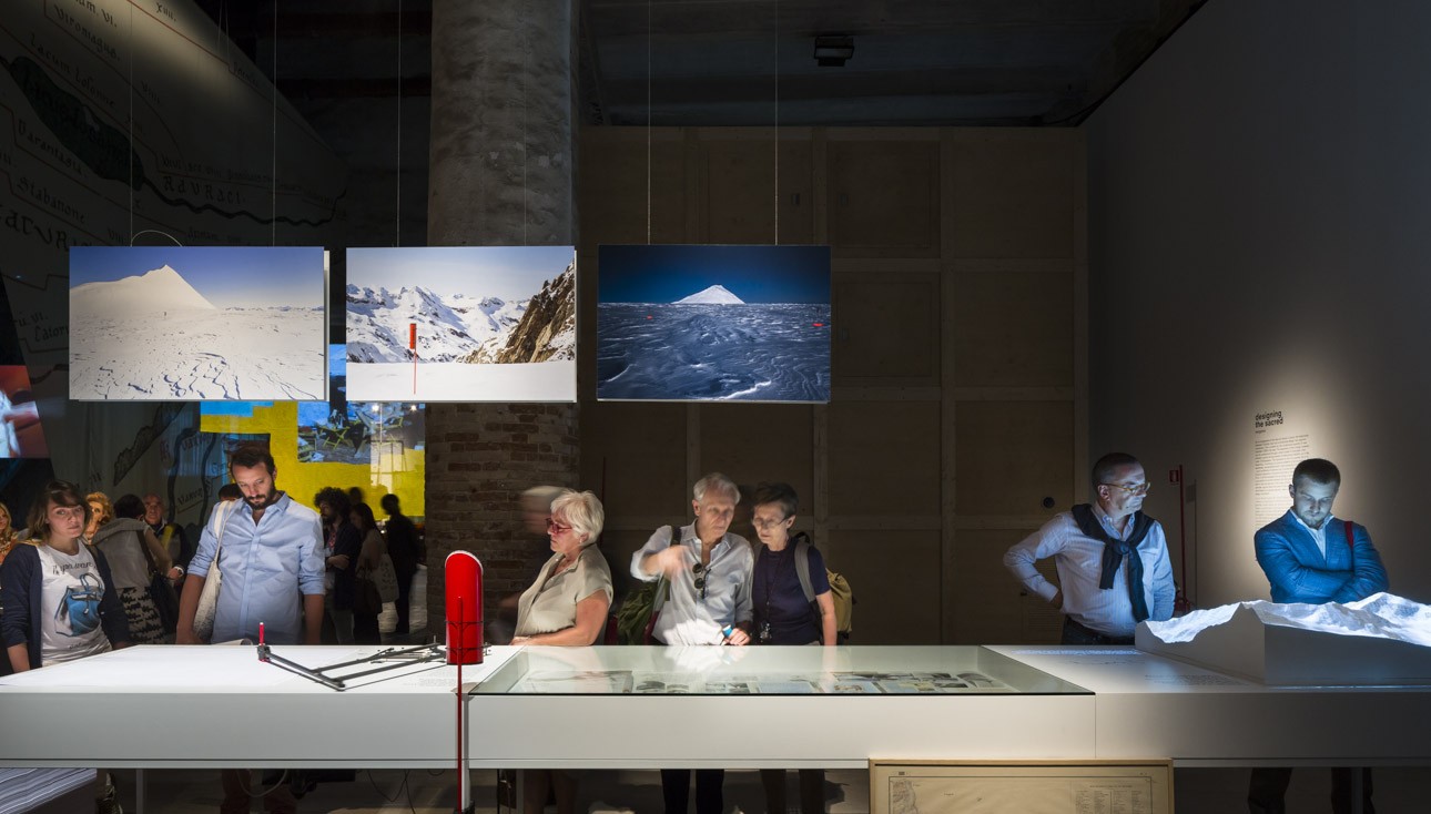 photo-sergio-grazia-fundamental-biennale-venezia-2014_SITE-104