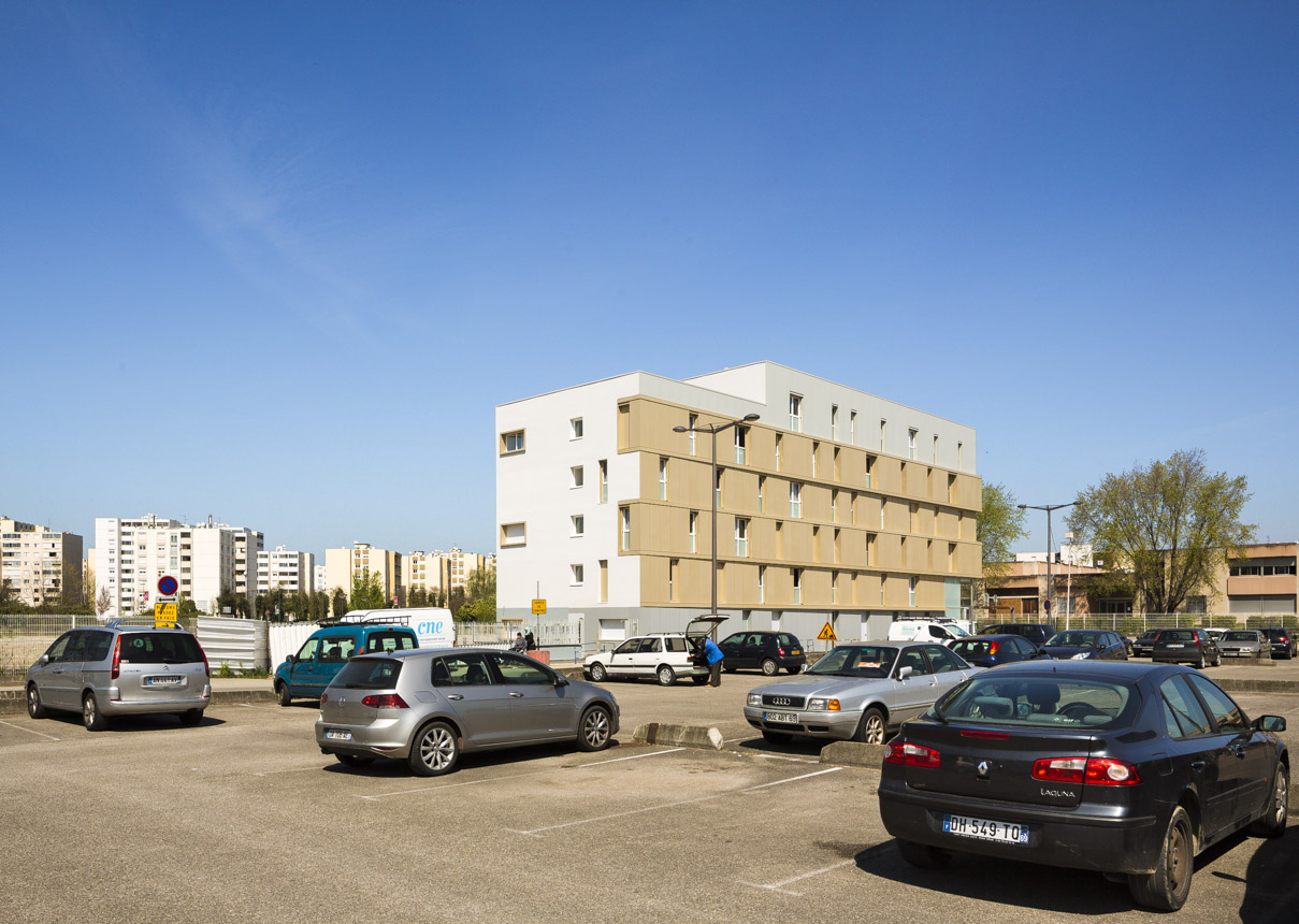 photo-sergio-grazia-PETITDIDIER PRIOUX-2015-logements-vauxenvelin-ECR-16-B