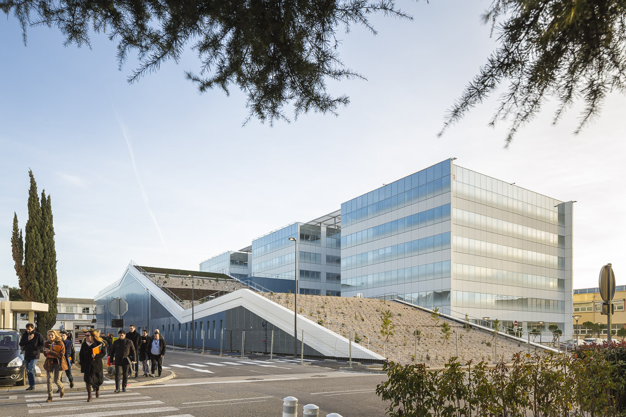 photo-sergio-grazia-2016-MICHEL REMON-bureaux airbus-marignane-ECR-B-42